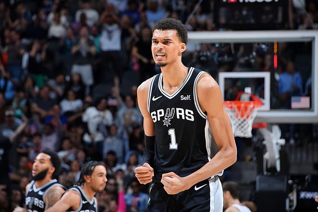 英雄联盟官网-包含阿斯顿维拉国际比赛日篮板制胜，志在NBA常规赛名次提升，赛场秩序良好，团队化学反应显著的词条