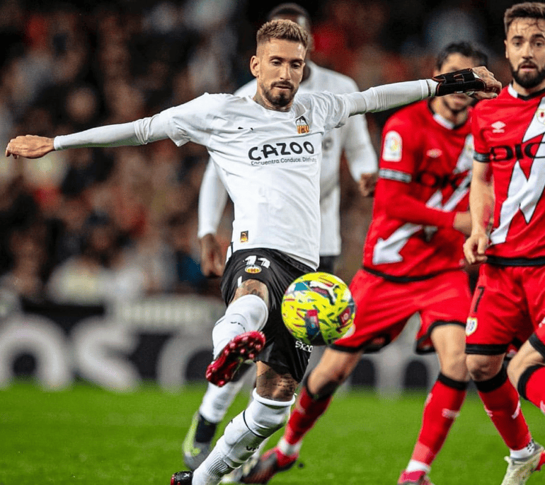 LOL官网-赛地聚焦——西甲冲刺阶段热度飙升；马德里竞技远射贴柱；话题不断；控场能力受关注的简单介绍